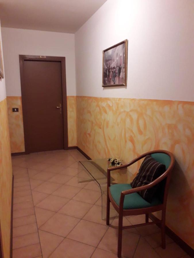Albergo Del Turista Vernasca Luaran gambar