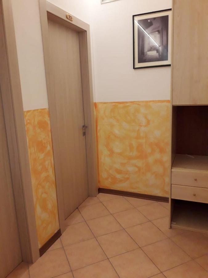 Albergo Del Turista Vernasca Luaran gambar