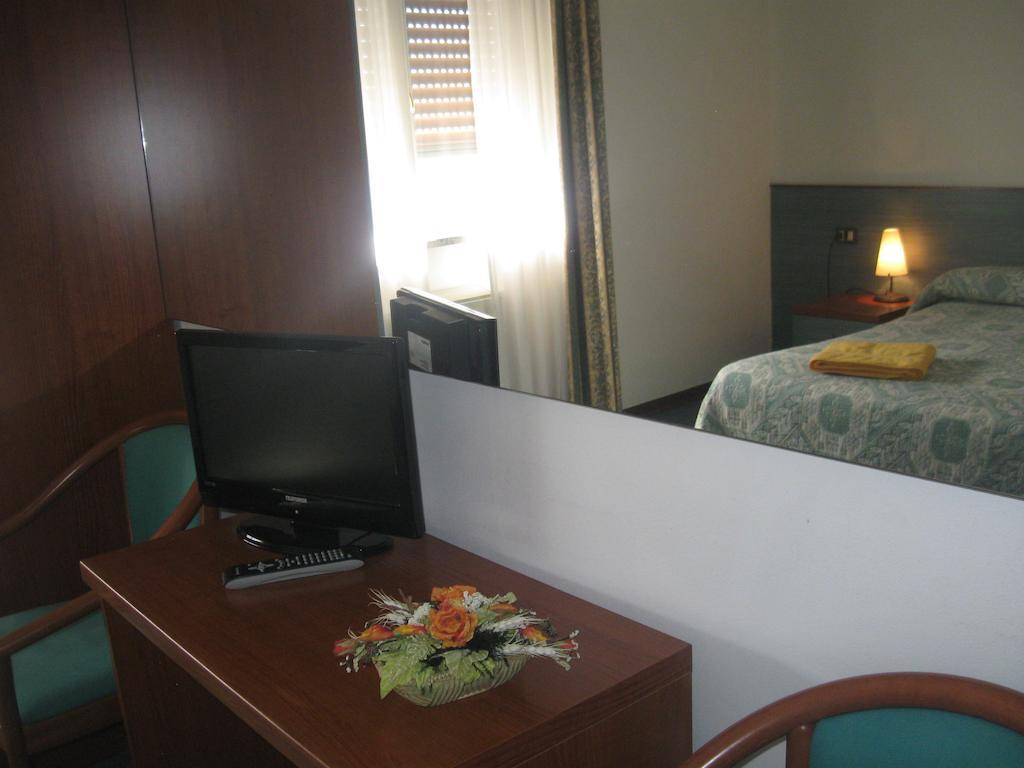 Albergo Del Turista Vernasca Bilik gambar