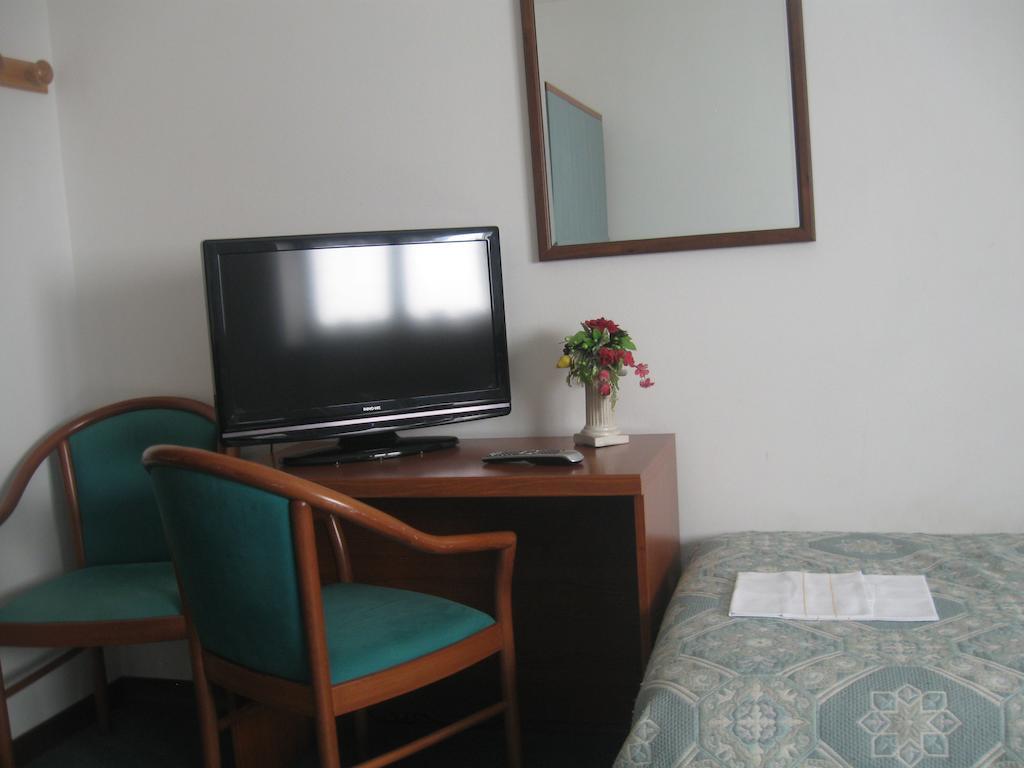 Albergo Del Turista Vernasca Bilik gambar