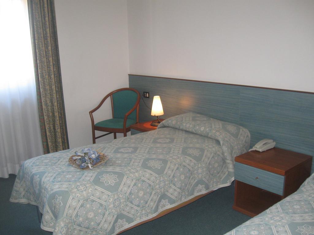 Albergo Del Turista Vernasca Bilik gambar